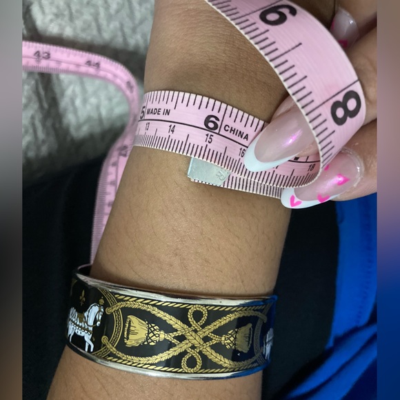 ⛳️⛳️ Hermes Black and Gold Equestrian Bracelet - Picture 13 of 14